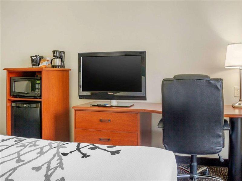 מילווקי Sleep Inn & Suites Airport מראה חיצוני תמונה